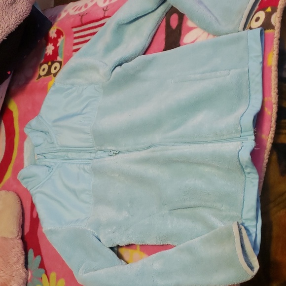 Three jackets - Picture 6 of 7